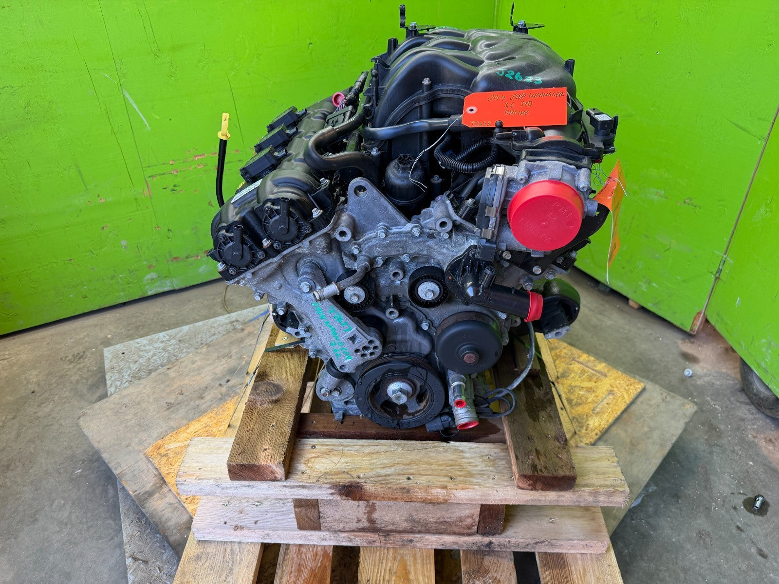 47717572