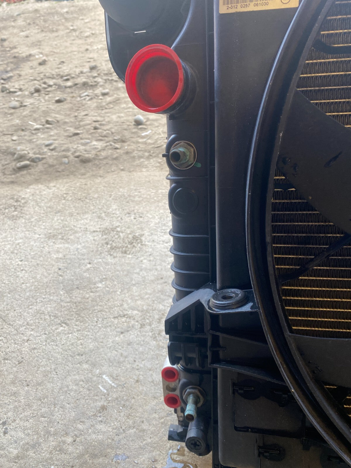46073085