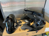 05 06 KAWASAKI NINJA ZX6R 636 OEM BLACK FRONT PLASTIC COWL HEADLIGHT FENDER ETC