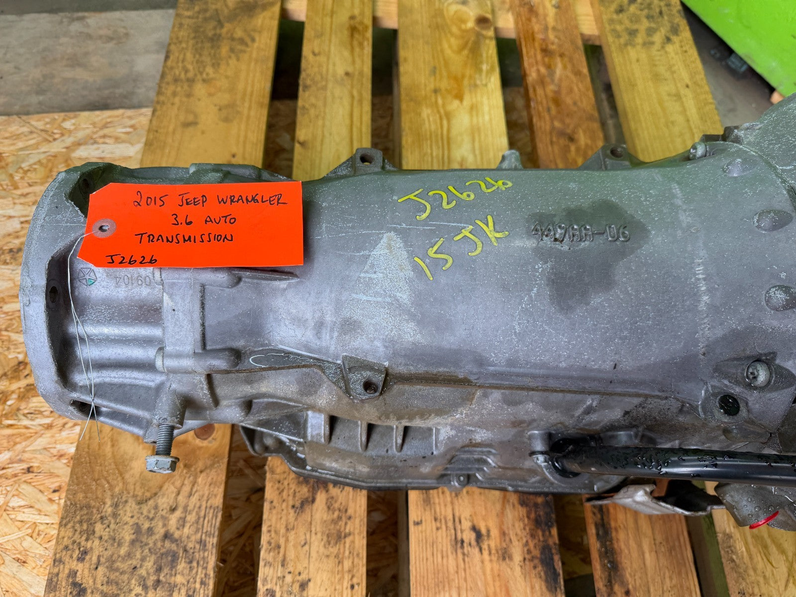 47615296