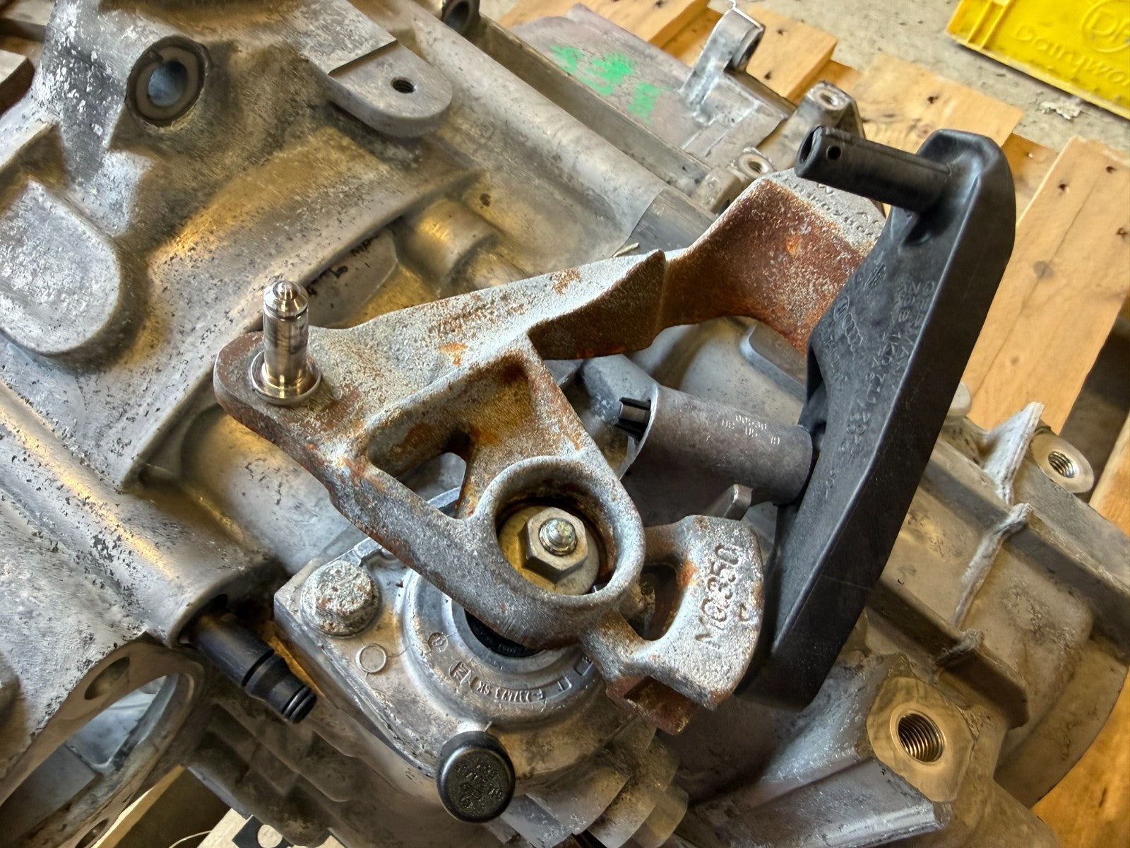 47608882