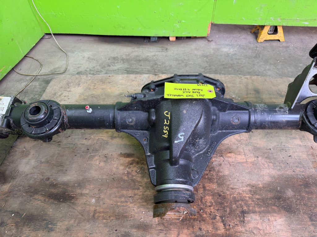 47544952