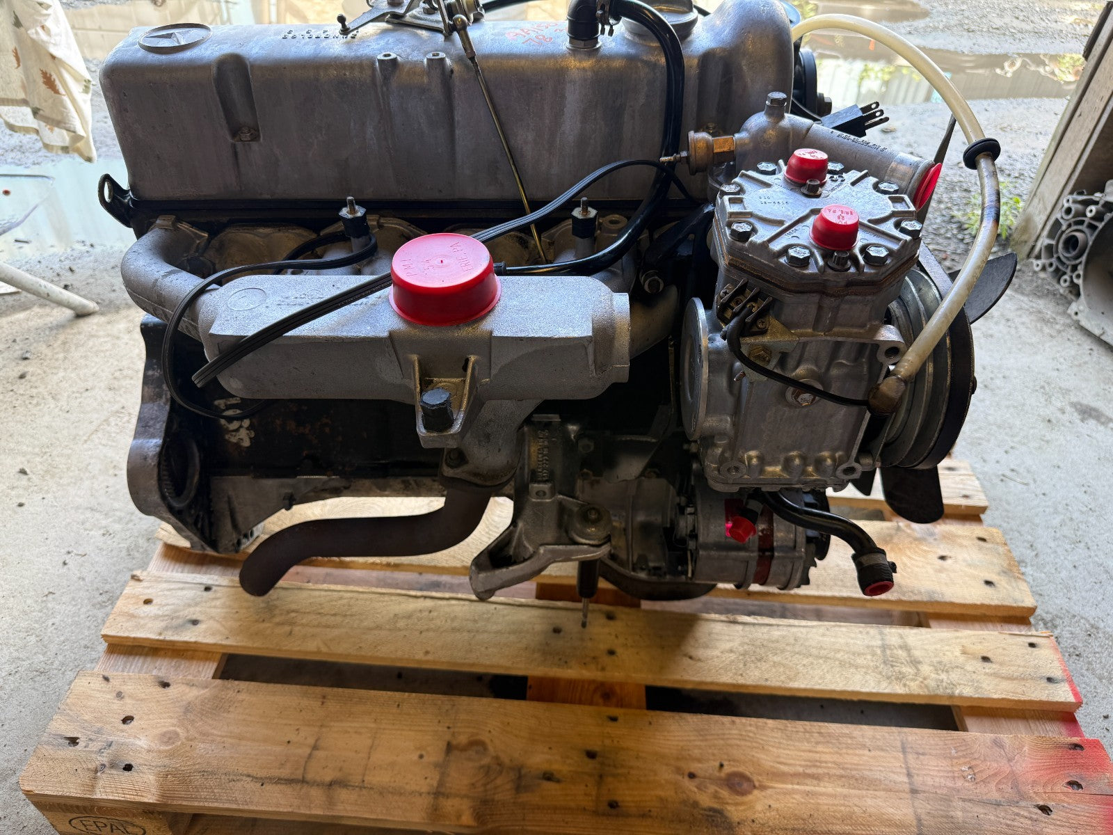 47711718