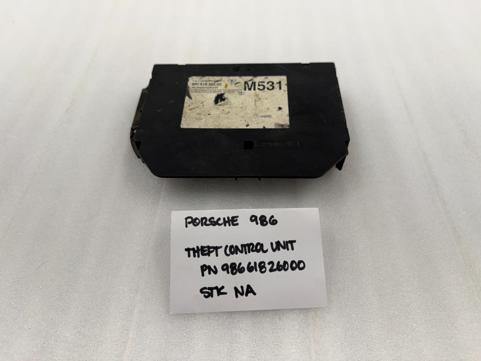 47701589