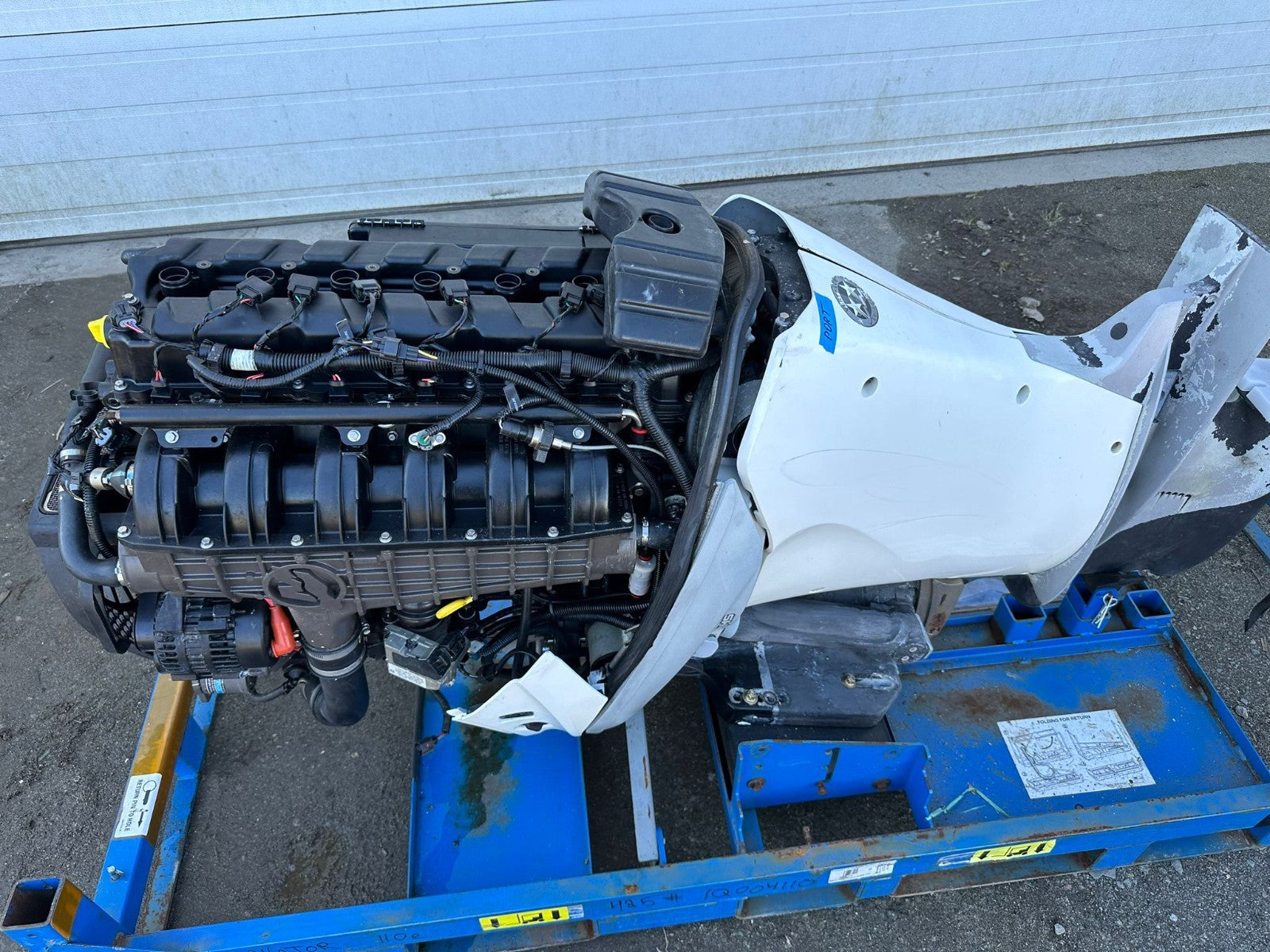 47104585