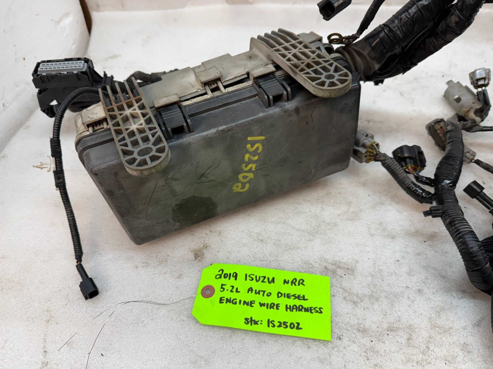 46604123
