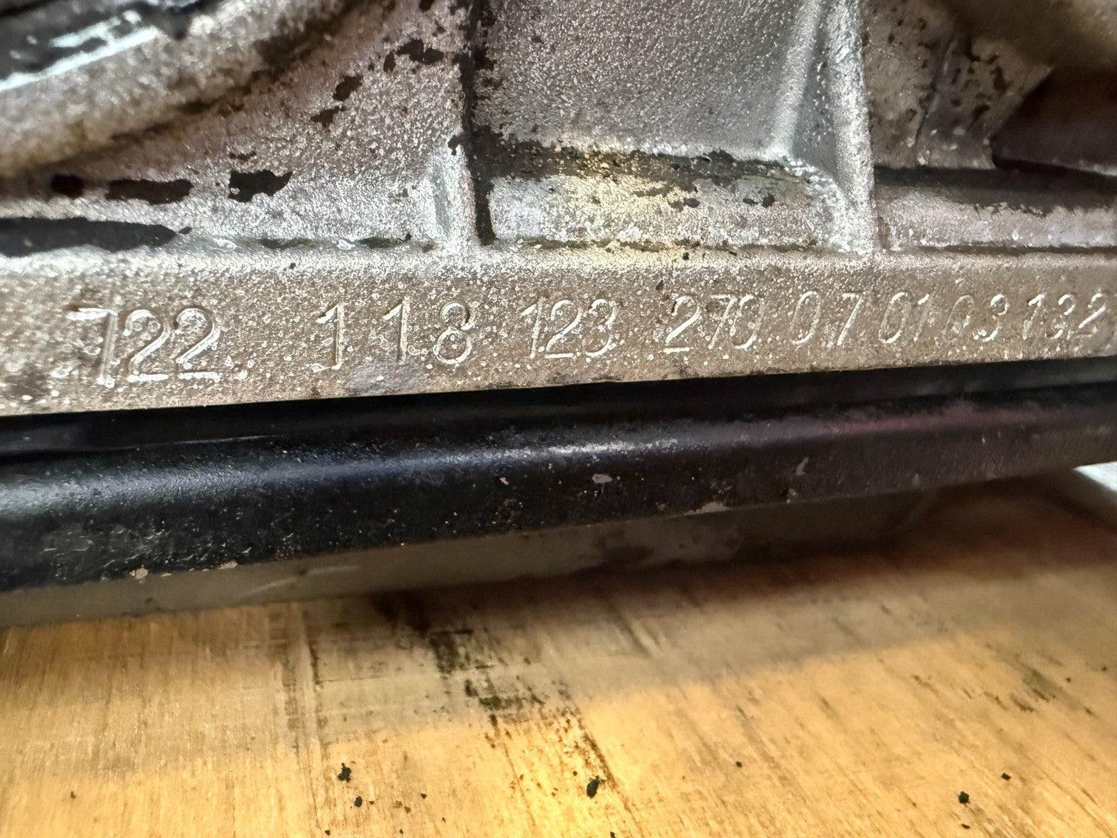 47717588