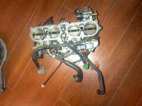 04 05 06 Yamaha YZF R1 YZFR1 throttle bodies fuel injection