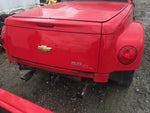 03 04 05 06 CHEVROLET SSR OEM RED COMPLETE BOX LEFT AND RIGHT W/ TONNEAU COVER